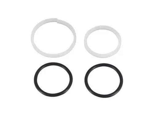 Dichtset mit zwei weißen und zwei schwarzen Dichtungen für Küchenarmaturen. Geeignet für Ideal Standard Produkte zur Gewährleistung einer dichten Verbindung.